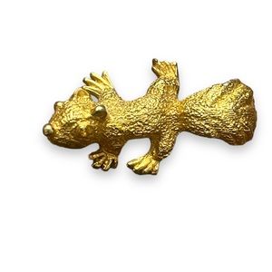 234 SMI vintage squirrel brooch 💜
